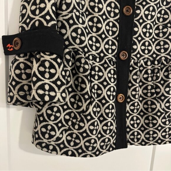Billabong Black and Cream Patterned Jacket Size Small Women’s - Picture 2 of 9